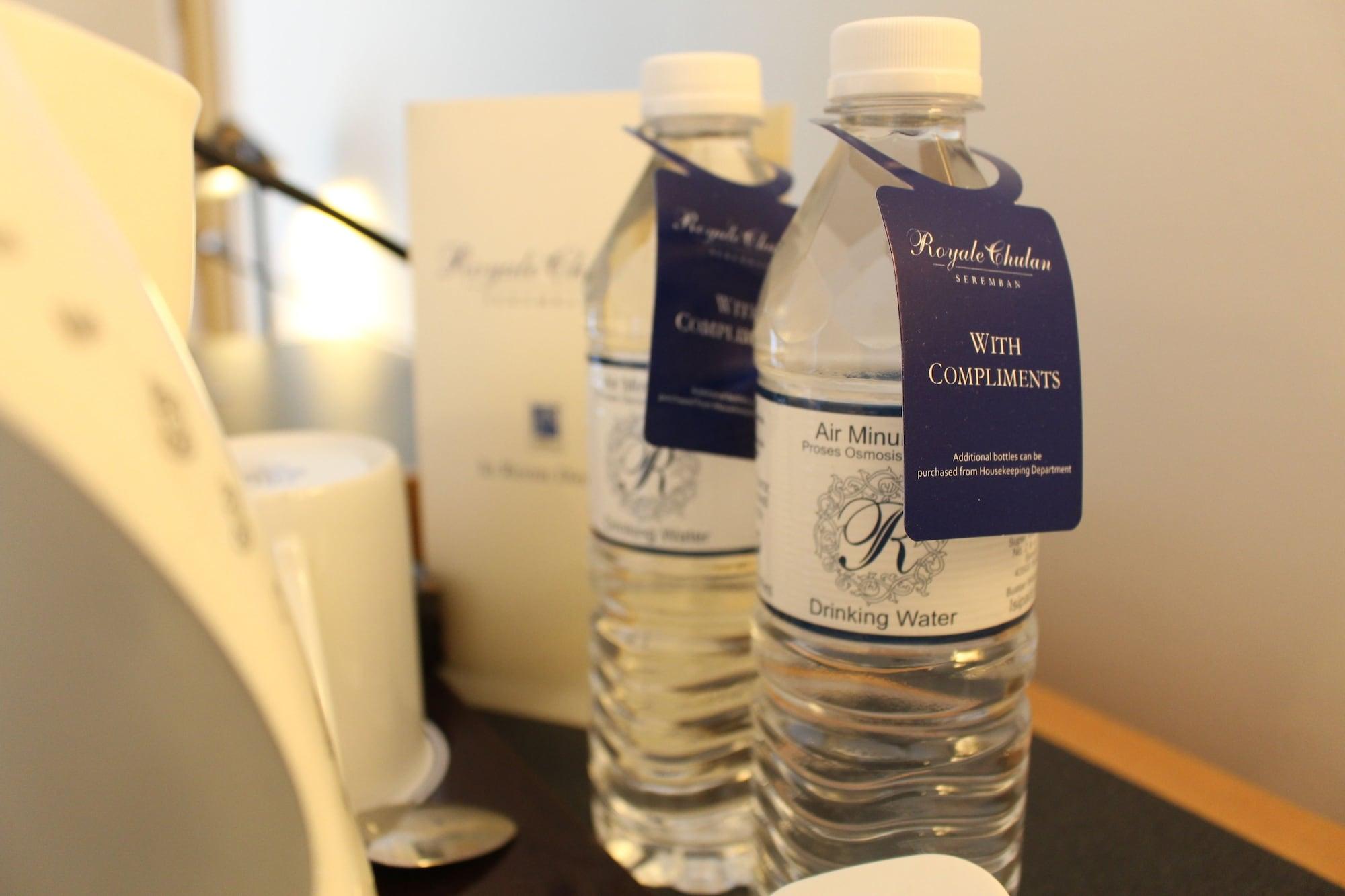 Royale Chulan Seremban Eksteriør bilde Bottled water