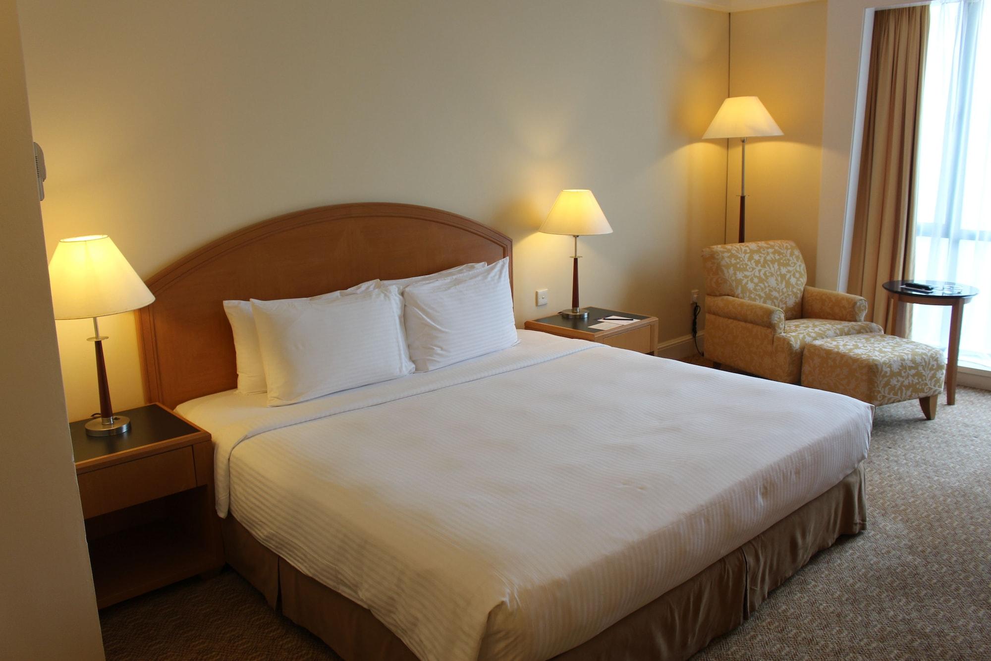 Royale Chulan Seremban Eksteriør bilde A bedroom