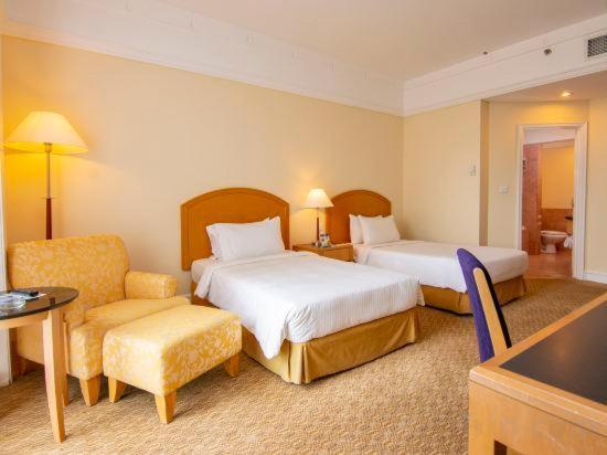 Royale Chulan Seremban Eksteriør bilde A room at the hotel