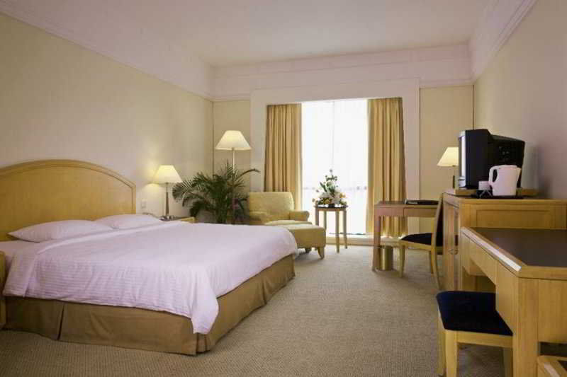 Royale Chulan Seremban Eksteriør bilde A room at the hotel