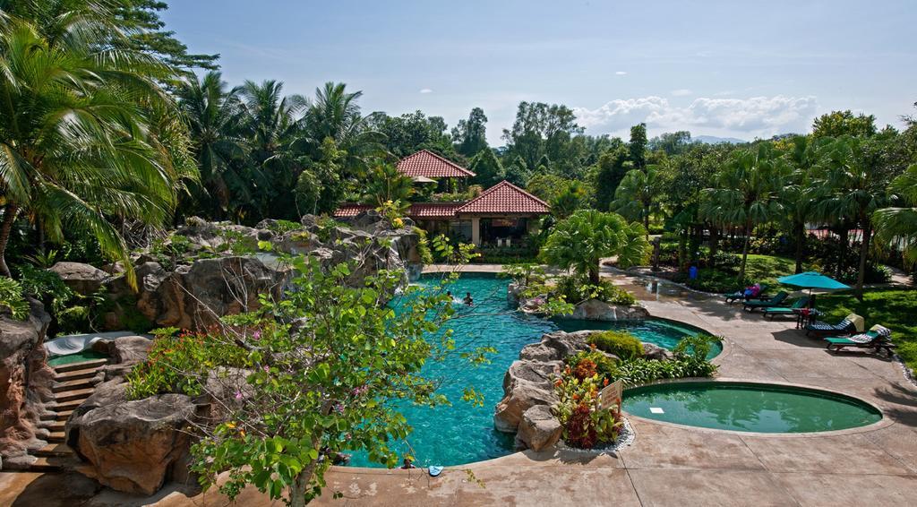 Royale Chulan Seremban Eksteriør bilde The pool at the Sunway Lagoon Resort